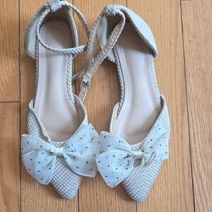 New Never Worn Chic Beige Polka Dot Bow Flats for Women